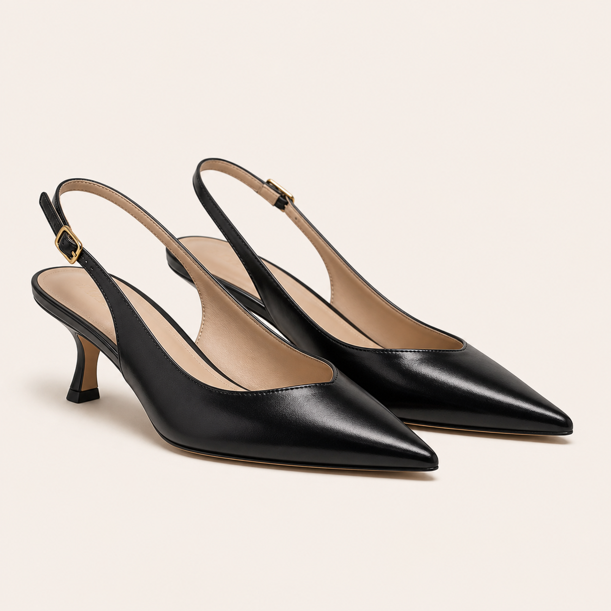 Slingbacks cuir noir kitten heel